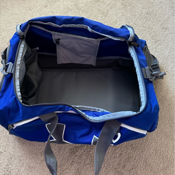 Under Armour duffle bag (NWOT) - Picture 8 of 8